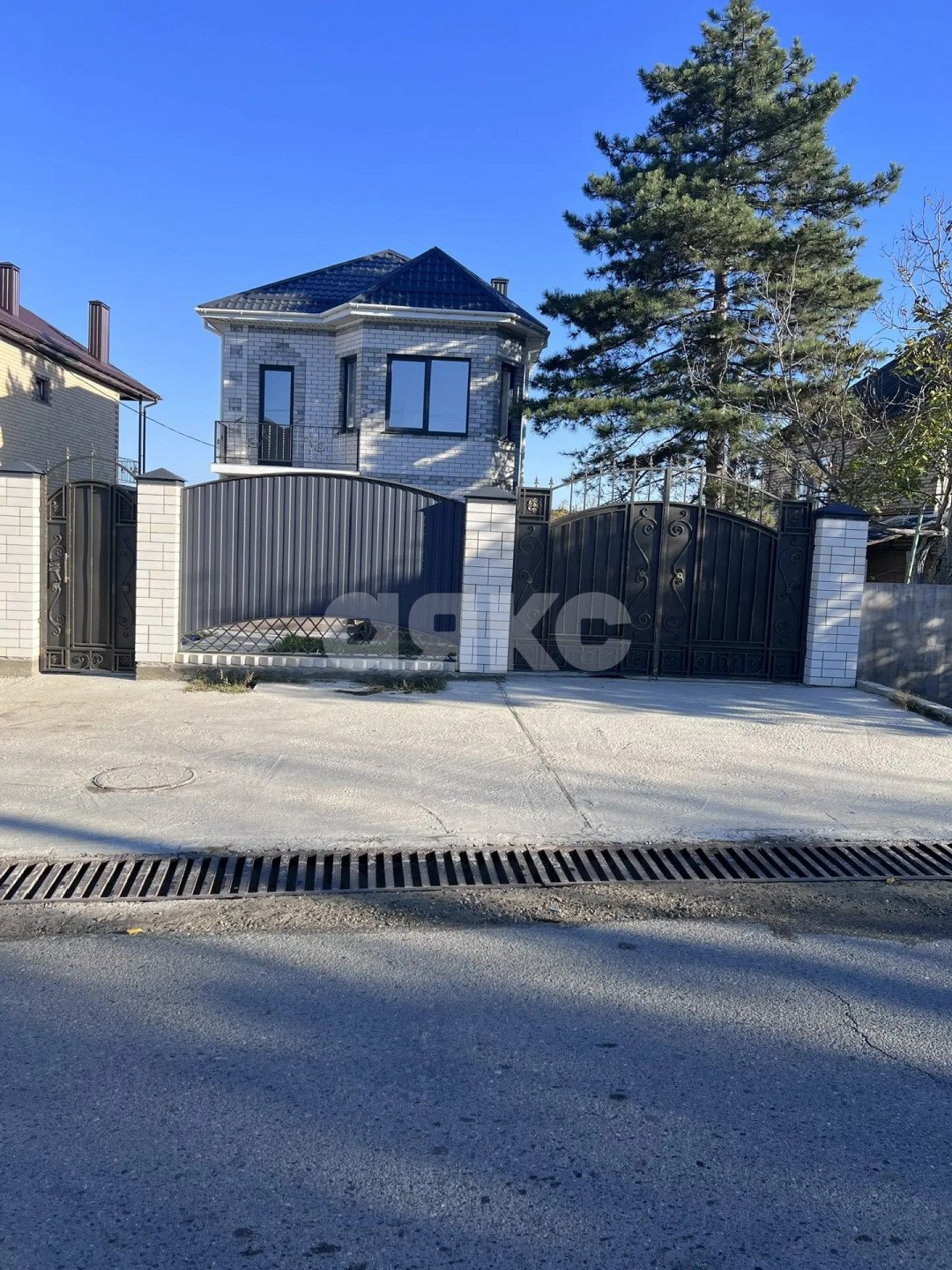 Фото №2: Дом 150&nbsp;м² + 5&nbsp;сот., 2&nbsp;эт. - Анапская, ул. Раевская, 3
