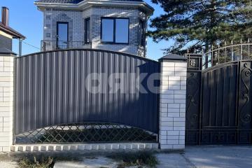 Фото №1: Дом 150 м² + 5 сот., 2 эт. - Анапская, ул. Раевская, 3