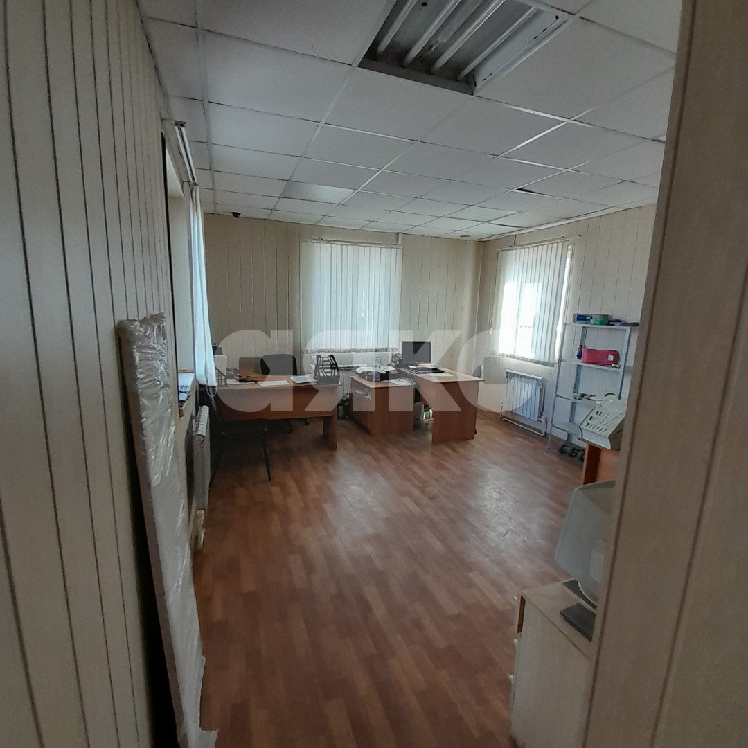 Фото №10: Коммерция 1047&nbsp;м², 1/2&nbsp;эт. - Волжский, ул. Горького, 45Б