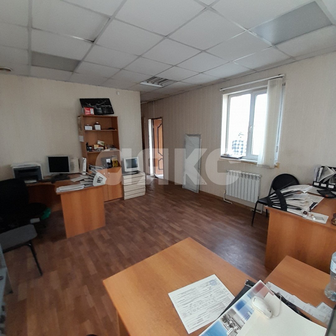 Фото №12: Коммерция 1047&nbsp;м², 1/2&nbsp;эт. - Волжский, ул. Горького, 45Б
