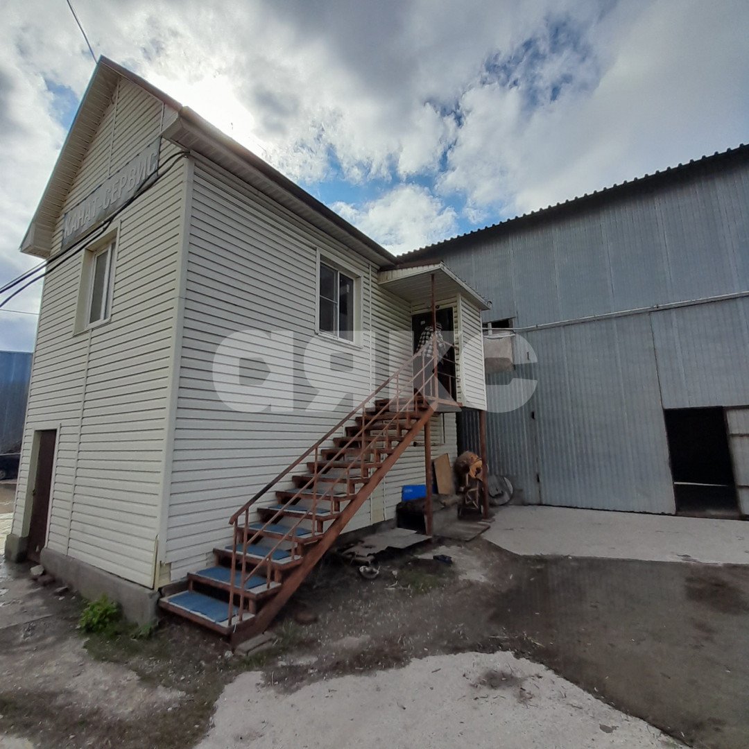 Фото №8: Коммерция 1047&nbsp;м², 1/2&nbsp;эт. - Волжский, ул. Горького, 45Б