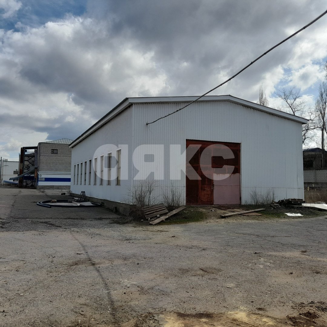 Фото №23: Коммерция 12691&nbsp;м², 3/3&nbsp;эт. - Волгоград, р. Советский, ул. Качуевской, 4