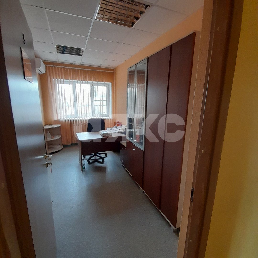 Фото №37: Коммерция 12691&nbsp;м², 3/3&nbsp;эт. - Волгоград, р. Советский, ул. Качуевской, 4