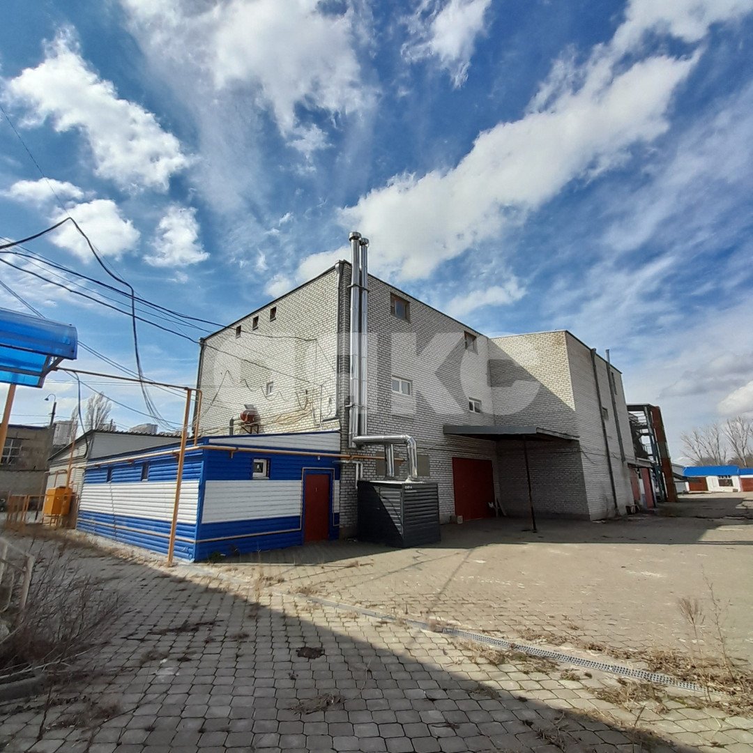 Фото №2: Коммерция 12691&nbsp;м², 3/3&nbsp;эт. - Волгоград, р. Советский, ул. Качуевской, 4