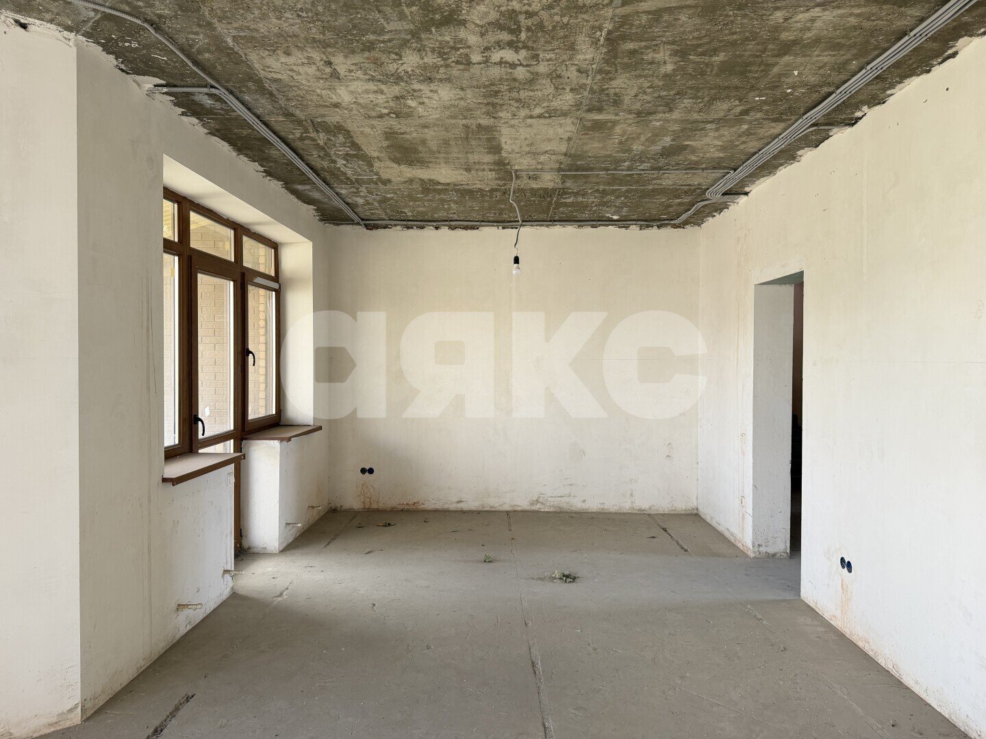 Фото №6: Дом 448&nbsp;м² + 5.55&nbsp;сот., 3&nbsp;эт. - Супсех, ул. Центральная, 4