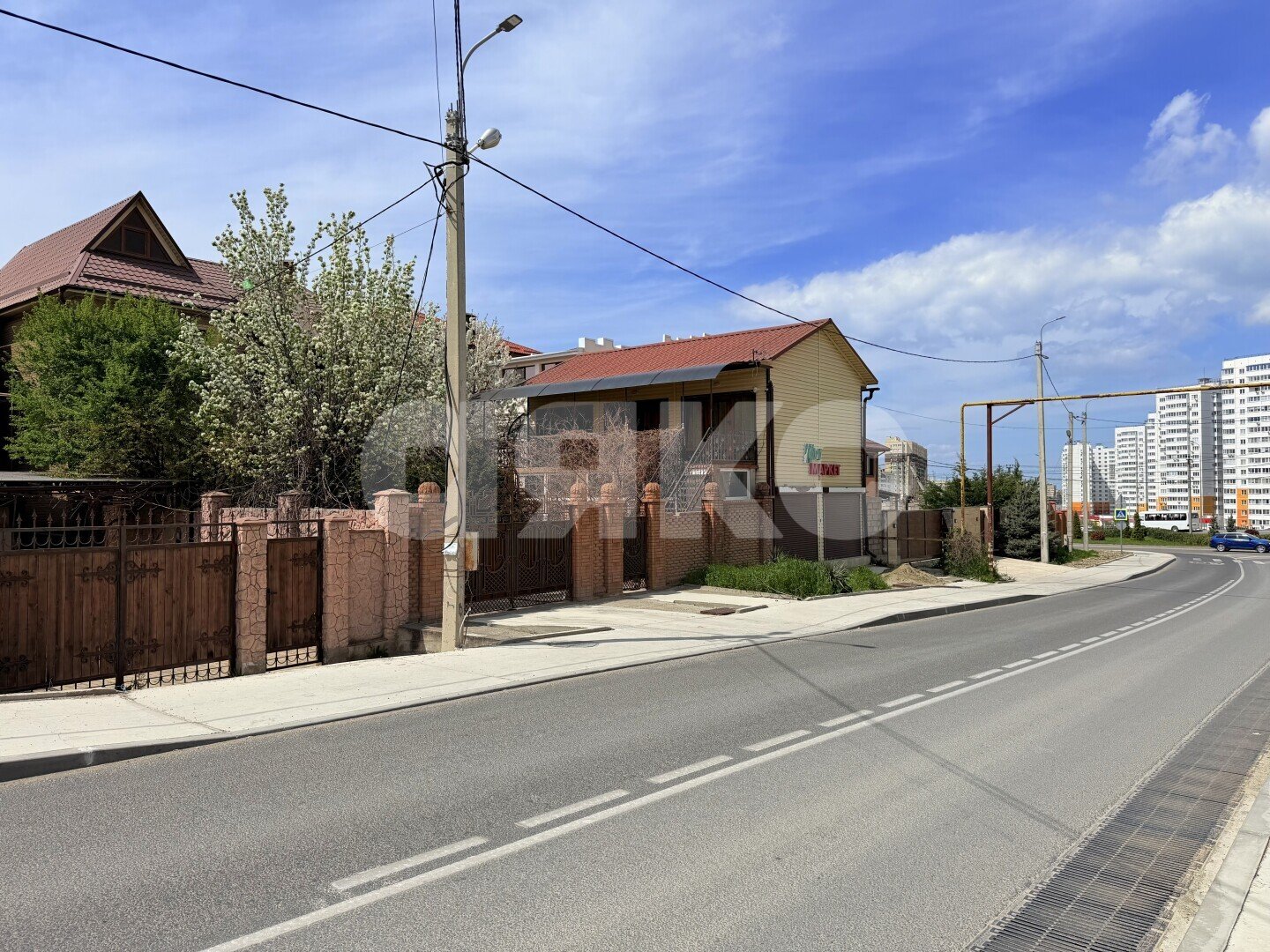 Фото №37: Дом 448&nbsp;м² + 5.55&nbsp;сот., 3&nbsp;эт. - Супсех, ул. Центральная, 4