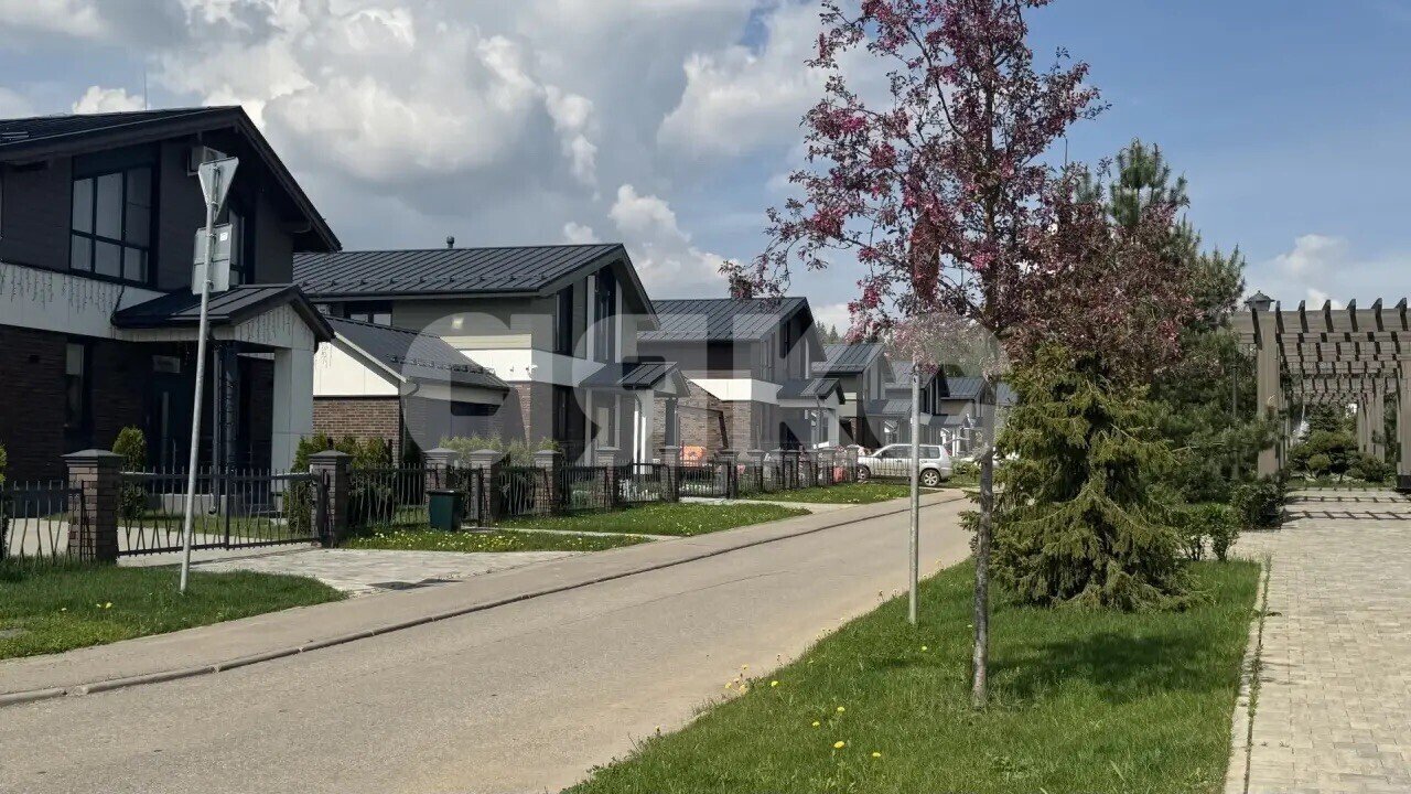 Фото №2: Коттедж 235&nbsp;м² + 7&nbsp;сот., 2&nbsp;эт. - Государственного племенного завода Константиново, мкр. КП Юсупово вилладж, 63