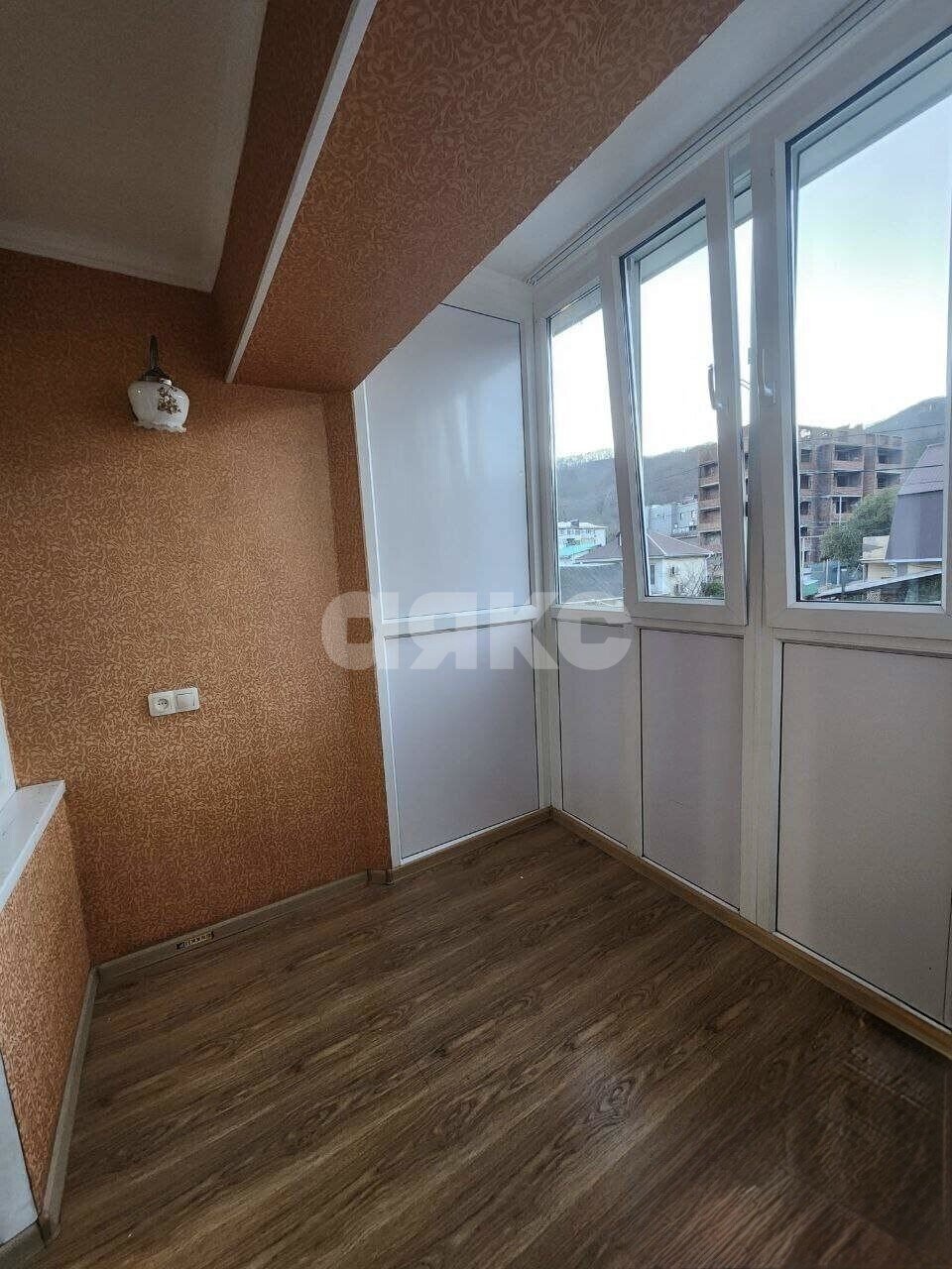 Фото №7: 3-комнатная квартира 42&nbsp;м², 2/5&nbsp;эт. - Туапсе, ул. Бондаренко, 6