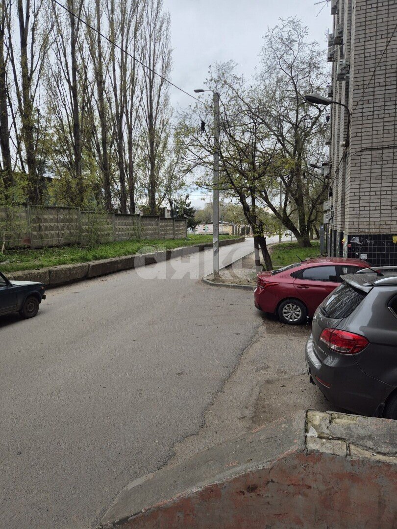 Фото №8: Коммерция 120&nbsp;м², 1/9&nbsp;эт. - Волгоград, р. Тракторозаводский, ул. Жолудева, 20А