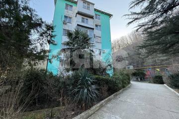 Фото №1: 3-комнатная квартира 85&nbsp;м², 1/5&nbsp;эт. - Туапсе, ул. Фрунзе, 53А