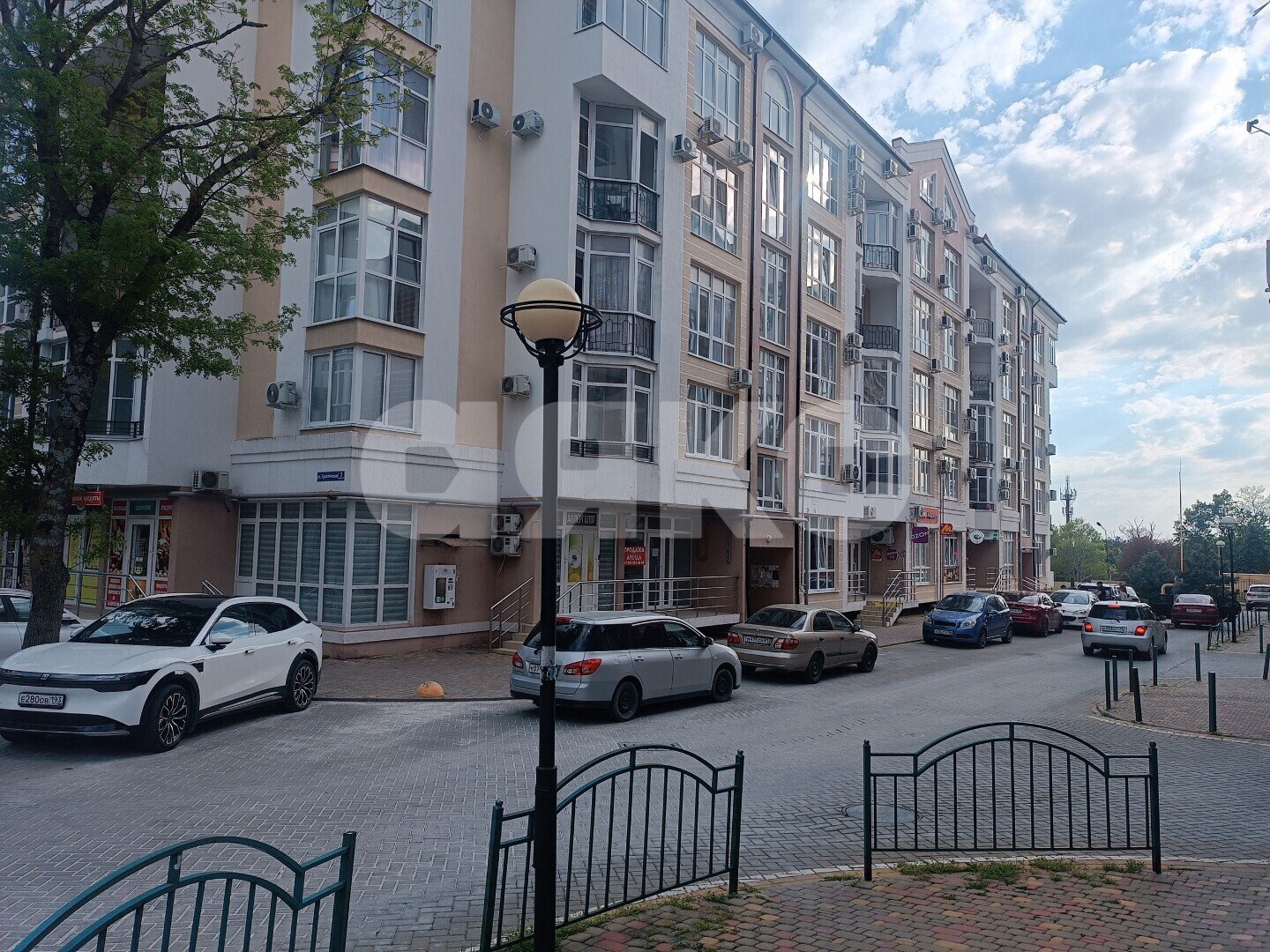 Фото №1: Студия 19&nbsp;м², -1/6&nbsp;эт. - Геленджик, мкр. жилой комплекс Лазурный, ул. Туристическая, 3к2