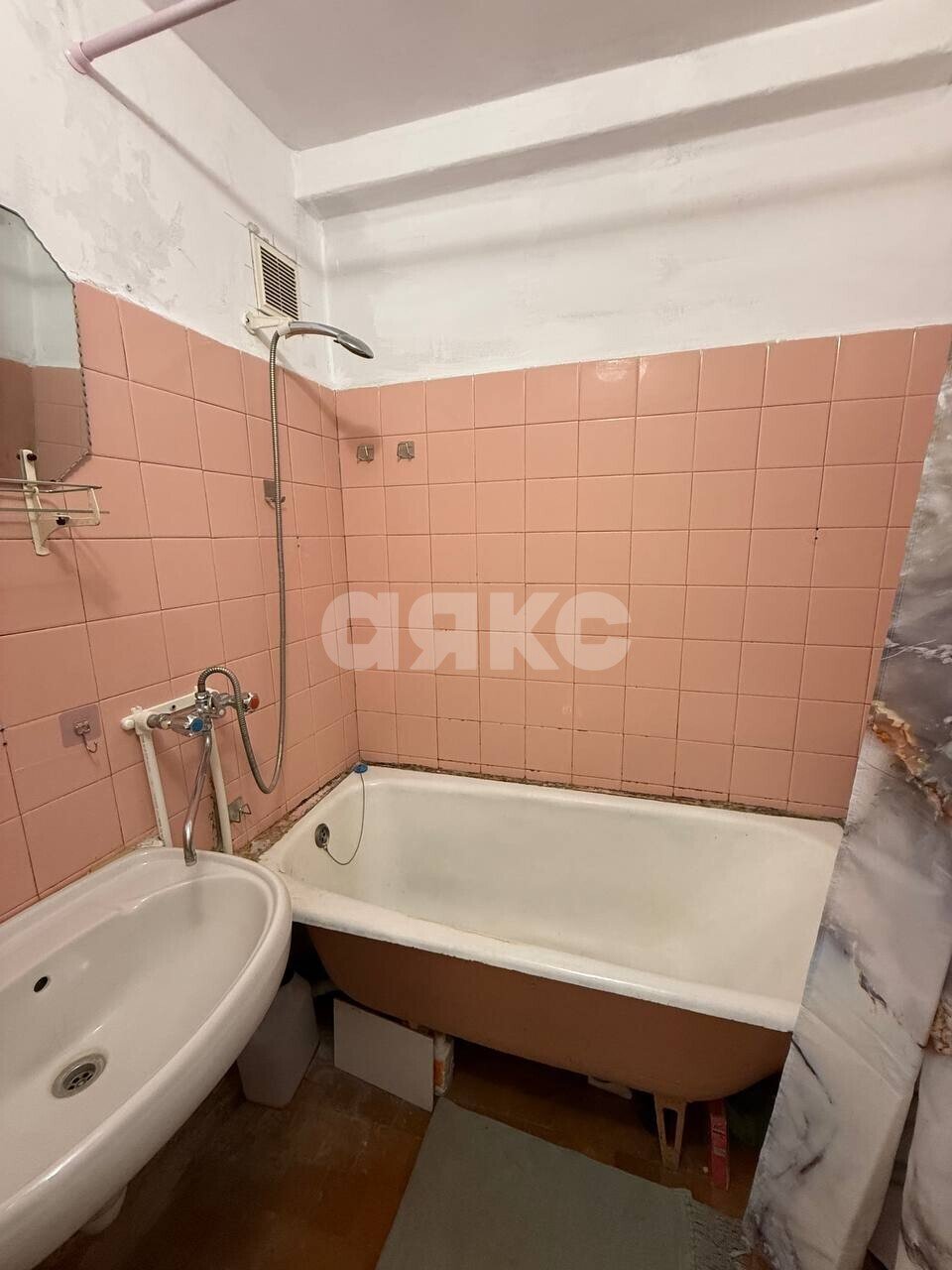 Фото №9: 2-комнатная квартира 47&nbsp;м², 7/9&nbsp;эт. - Туапсе, ул. Ленинградская, 11