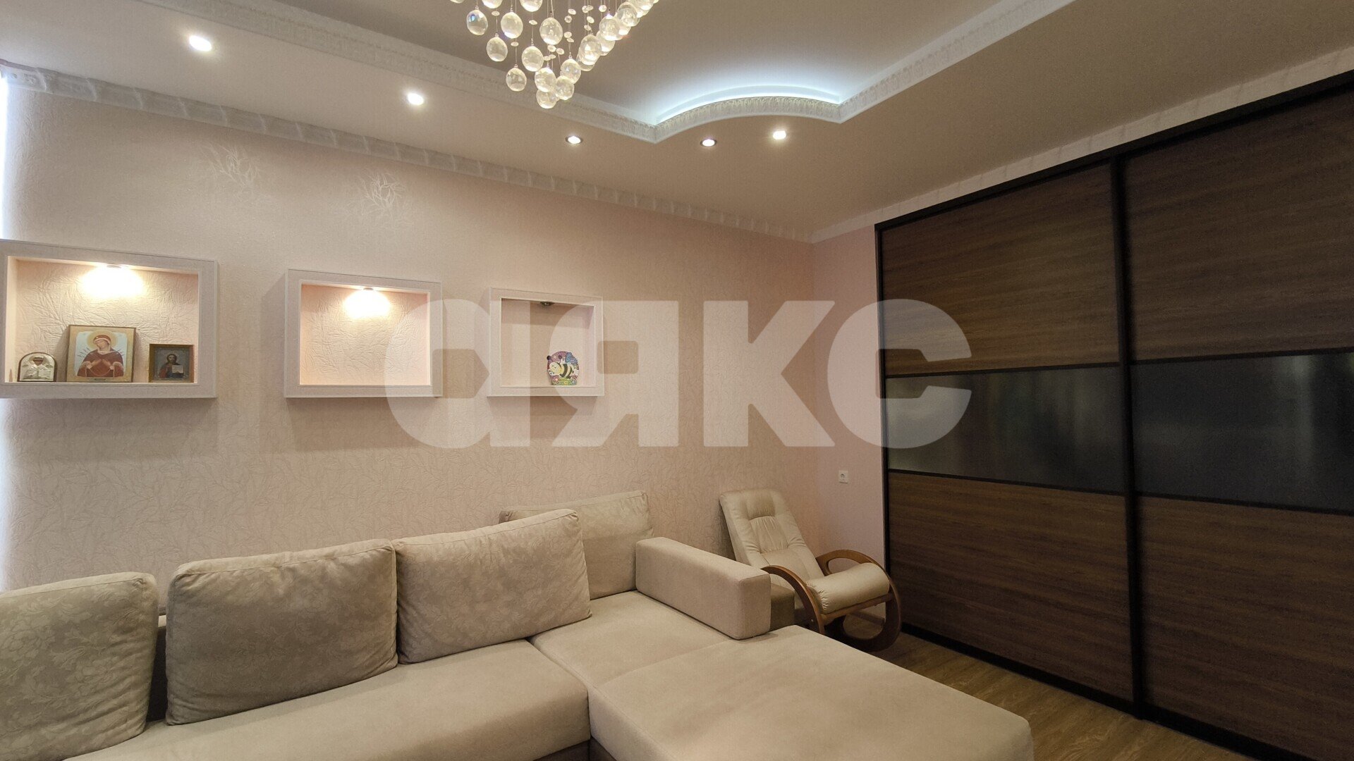 Фото №8: 2-комнатная квартира 65&nbsp;м², 3/12&nbsp;эт. - Горячий Ключ, мкр. Администрация, ул. Ленина, 195Г