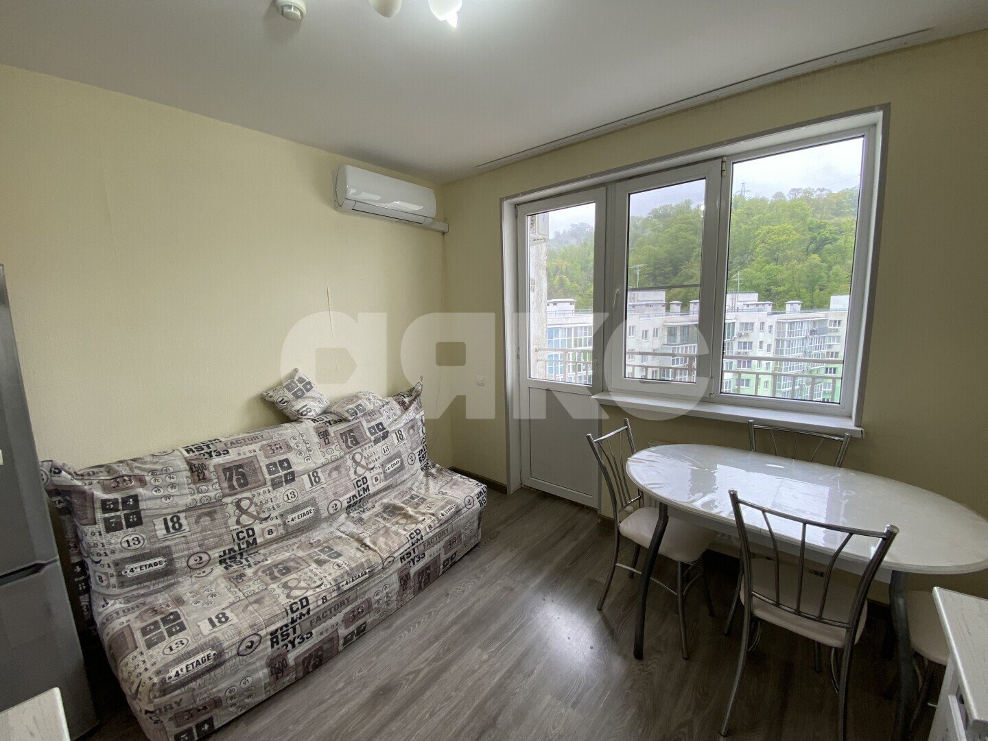 Фото №5: 2-комнатная квартира 40&nbsp;м², 10/10&nbsp;эт. - Раздольное, Хостинский, жилой комплекс Министерские Озёра, мкр. квартал Фруктовый, ул. Тепличная, 63к2