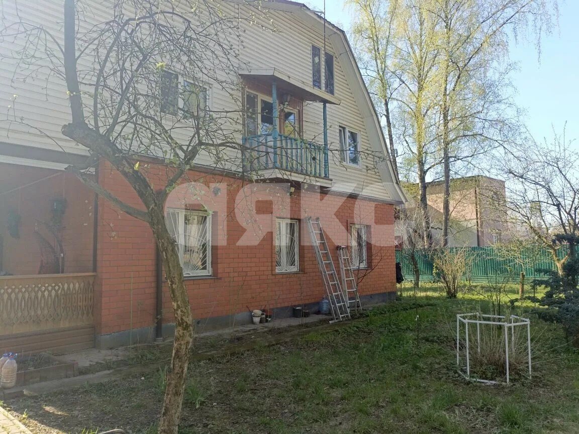 Фото №1: Дом 250&nbsp;м² + 15&nbsp;сот., 2&nbsp;эт. - Ильинский, ул. Чкалова, 11