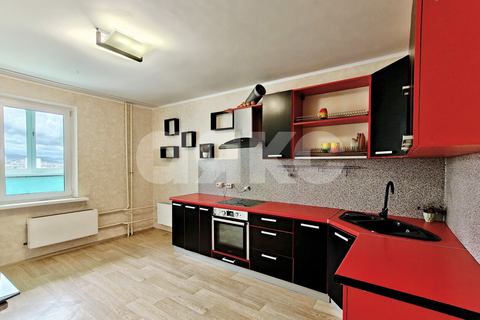 Фото №5: 2-комнатная квартира 70&nbsp;м², 13/16&nbsp;эт. - Новороссийск, Приморский, мкр. 13-й, ул. Тобольская, 7А