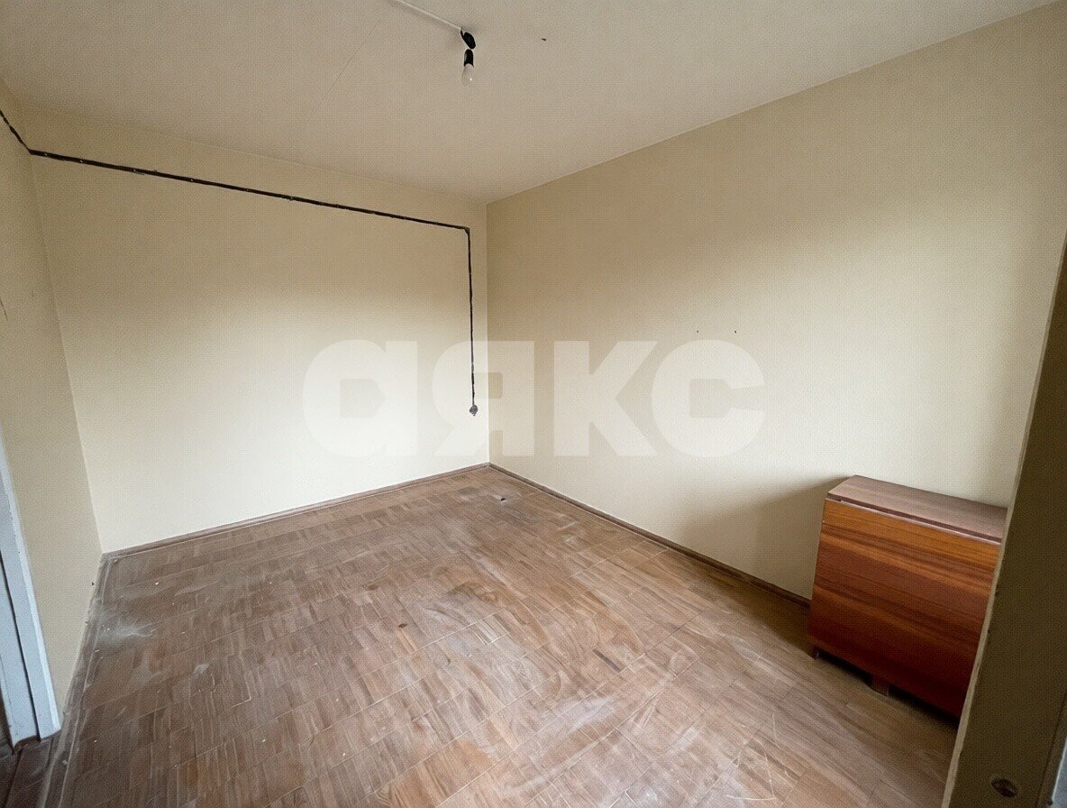Фото №9: 3-комнатная квартира 63&nbsp;м², 3/5&nbsp;эт. - Майкоп, мкр. Центр, ул. площадь Ленина