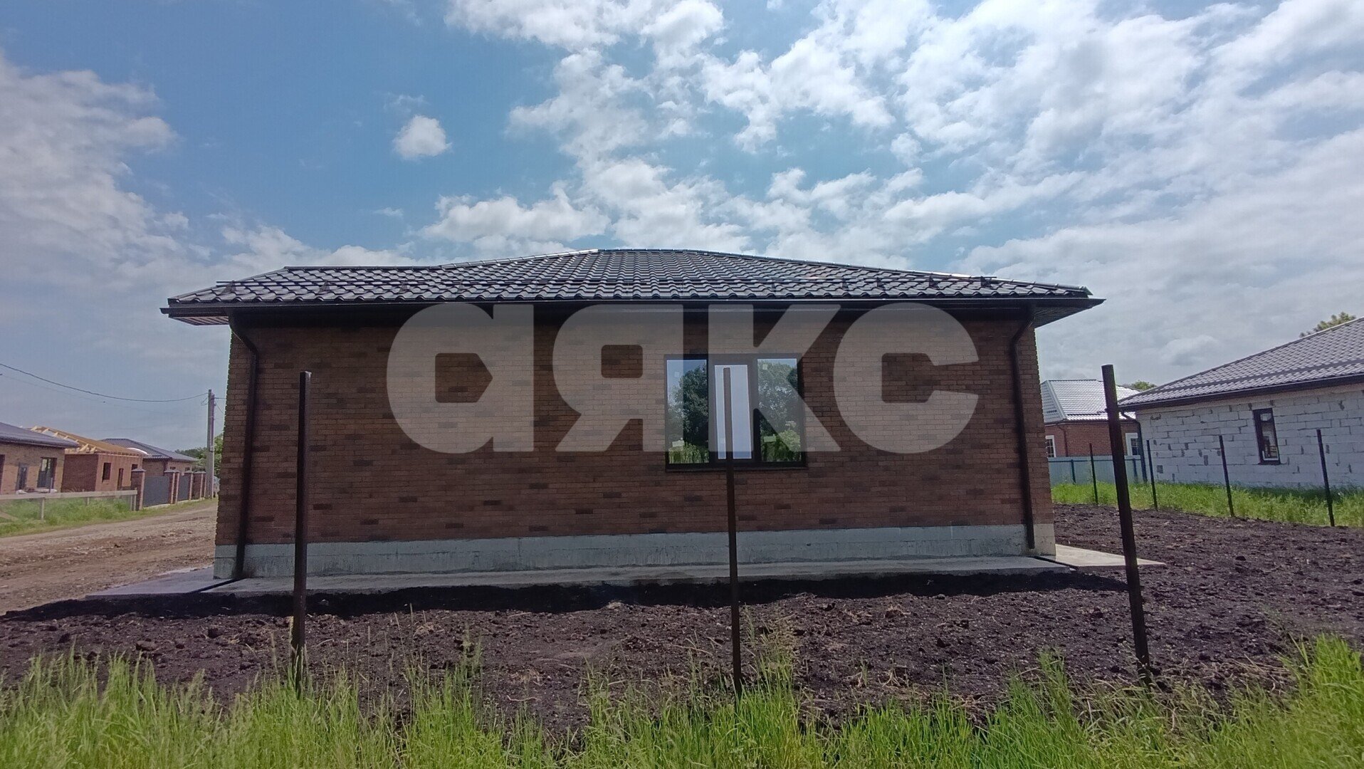 Фото №2: Дом 96&nbsp;м² + 5.5&nbsp;сот., 1&nbsp;эт. - Саратовская, ул. Парниковая