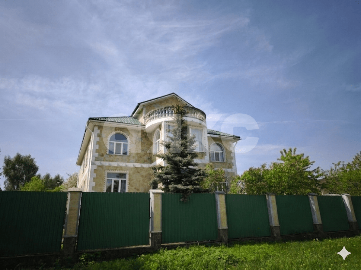 Фото №2: Дом 544&nbsp;м² + 10&nbsp;сот., 3&nbsp;эт. - Раменское, квартал Восточная Гостица, мкр. Гостица, ул. Треугольная