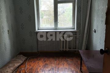 Фото №1: 2-комнатная квартира 40&nbsp;м², 3/5&nbsp;эт. - Мелитополь, р. Микро, пр-кт 50-летия Победы, 44