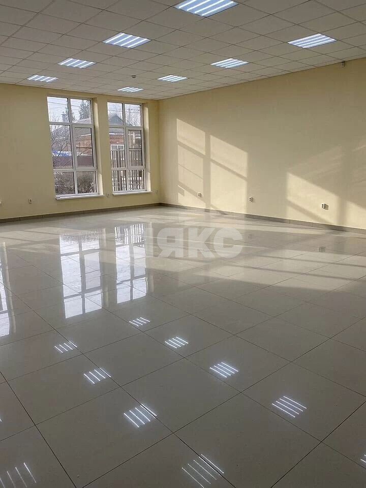 Фото №9: Коммерция 490&nbsp;м², 1/2&nbsp;эт. - Батайск, ул. Энгельса, 60