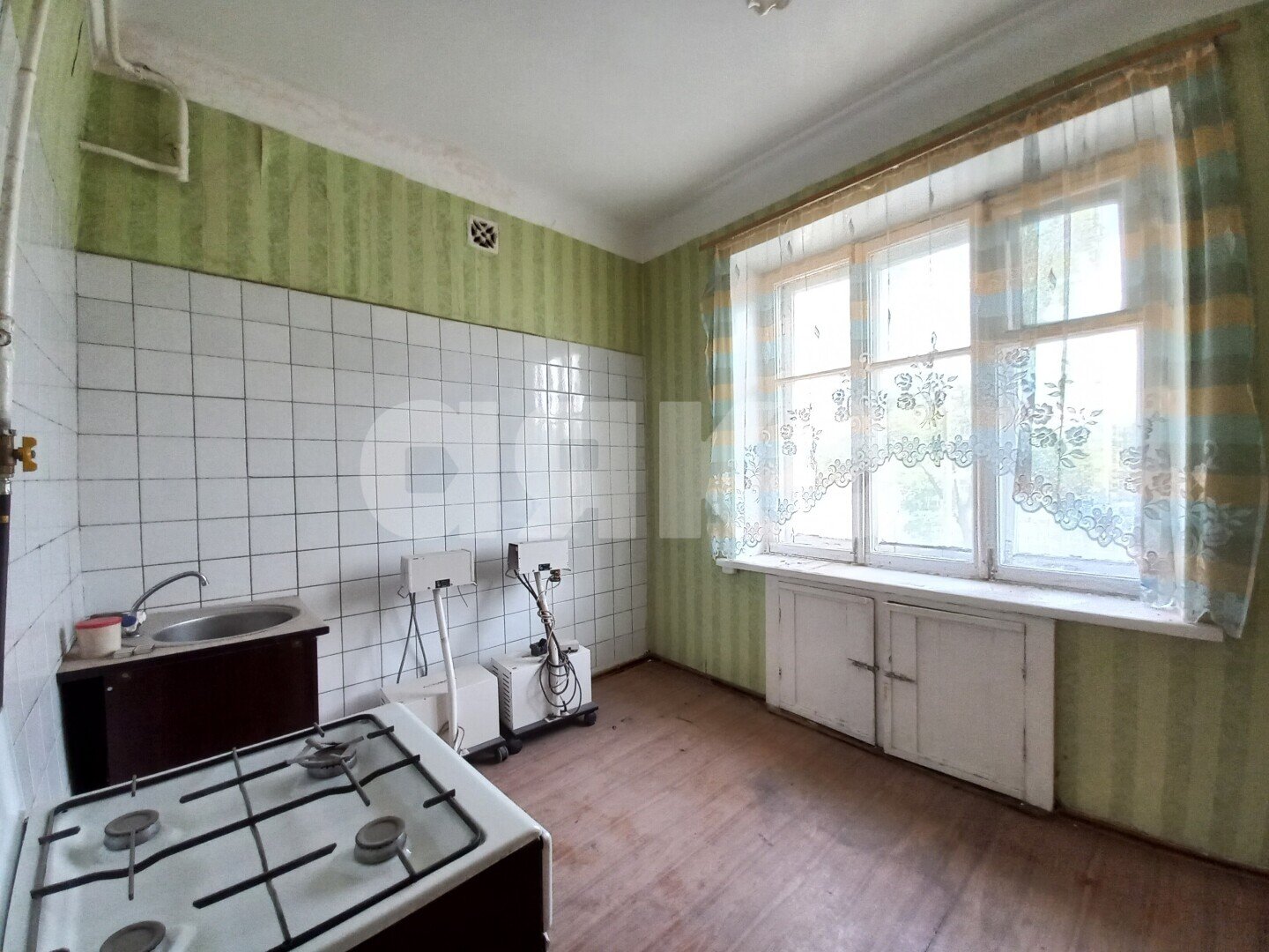 Фото №11: 1-комнатная квартира 38&nbsp;м², 2/5&nbsp;эт. - Волгоград, р. Краснооктябрьский, пр-кт Металлургов, 28