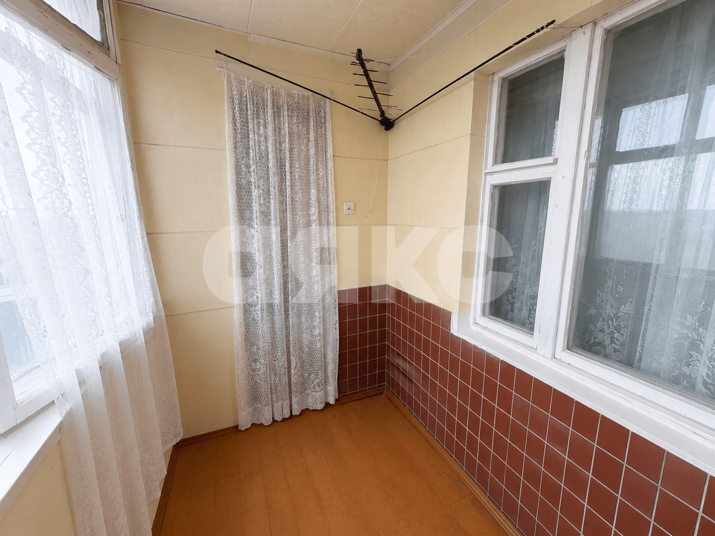 Фото №9: 3-комнатная квартира 72&nbsp;м², 9/10&nbsp;эт. - Луганск, Артёмовский, мкр. Степной квартал, 13