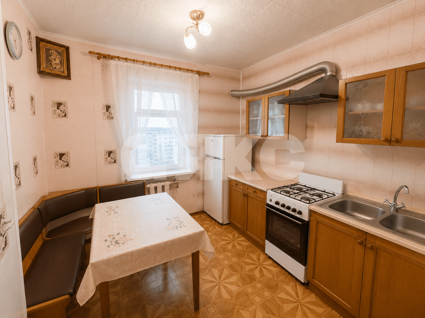 Фото №1: 3-комнатная квартира 72&nbsp;м², 9/10&nbsp;эт. - Луганск, Артёмовский, мкр. Степной квартал, 13