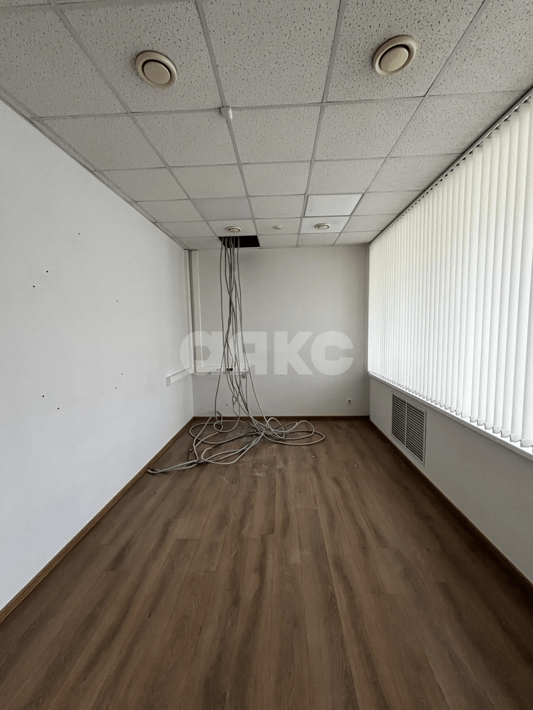 Фото №4: Коммерция 236&nbsp;м², 1/11&nbsp;эт. - Волгоград, Красноармейский, мкр. 613-й, пр-кт Героев Сталинграда, 40