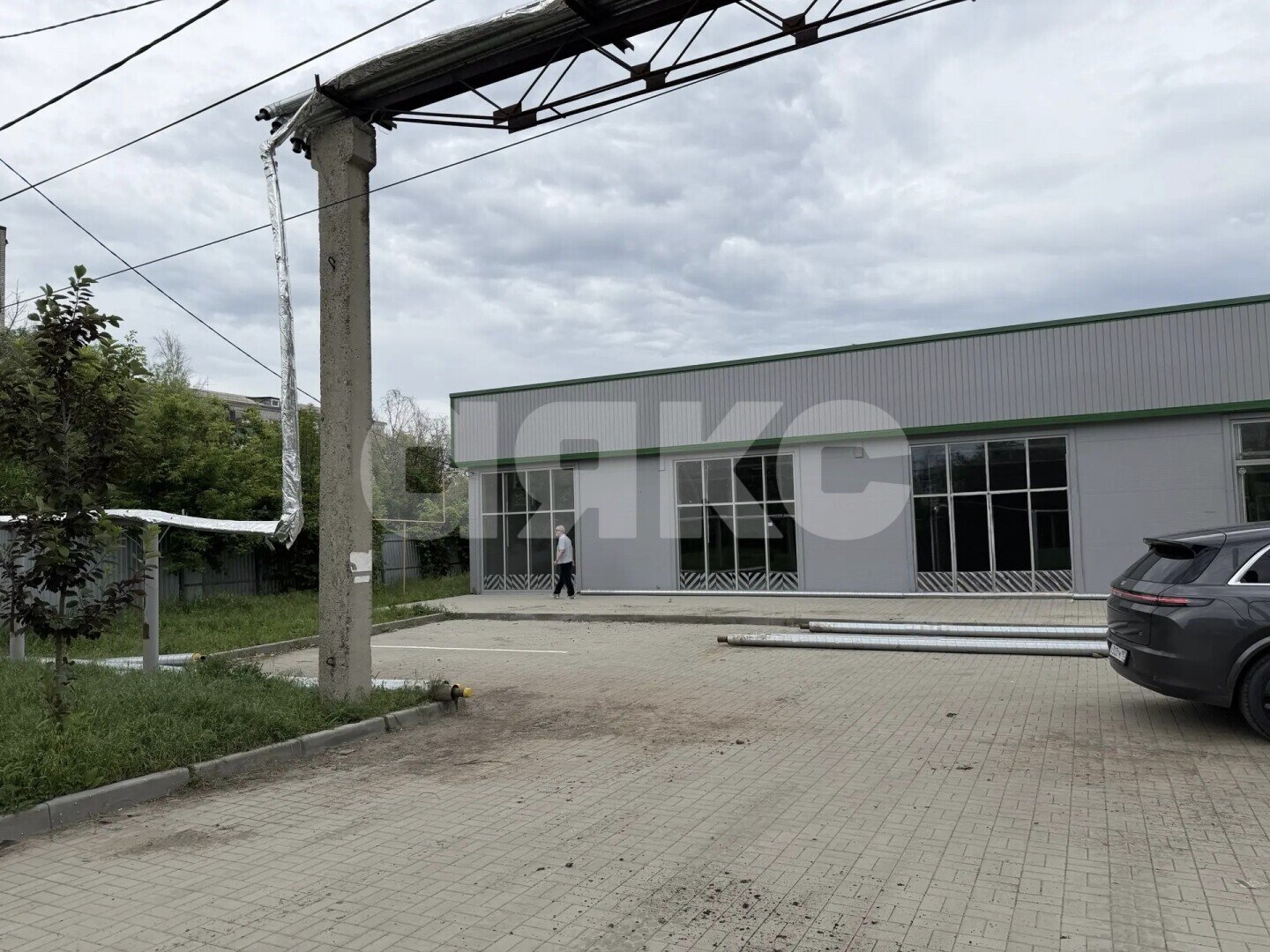 Фото №3: Коммерция 488&nbsp;м², 1/1&nbsp;эт. - Парковый, ул. Юности, 3
