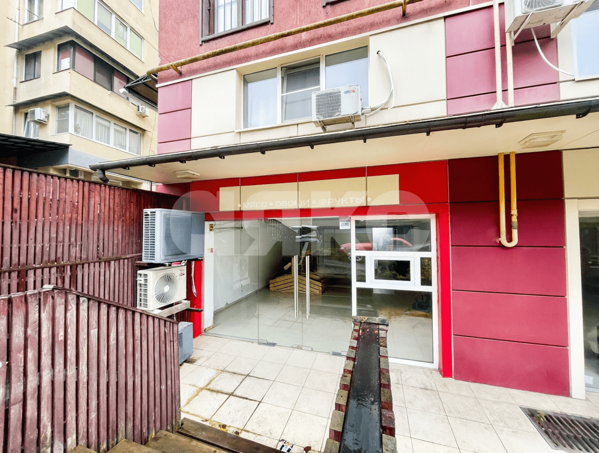 Фото №1: Коммерция 80&nbsp;м², 1/9&nbsp;эт. - Сочи, Центральный, мкр. Новый Сочи, ул. Клубничная, 76
