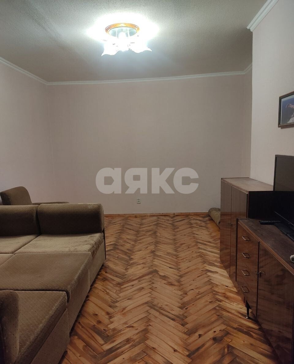 Фото №8: 2-комнатная квартира 42&nbsp;м², 5/5&nbsp;эт. - Мелитополь, р. Микро, пр-кт 50-летия Победы, 46