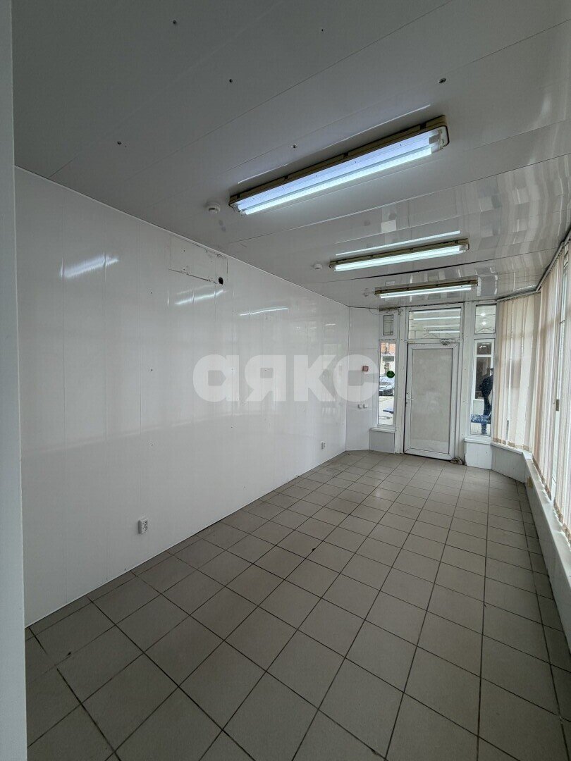 Фото №7: Коммерция 30&nbsp;м², 1/1&nbsp;эт. - Армавир, мкр. Электротехнический, ул. Шмидта, 4/2