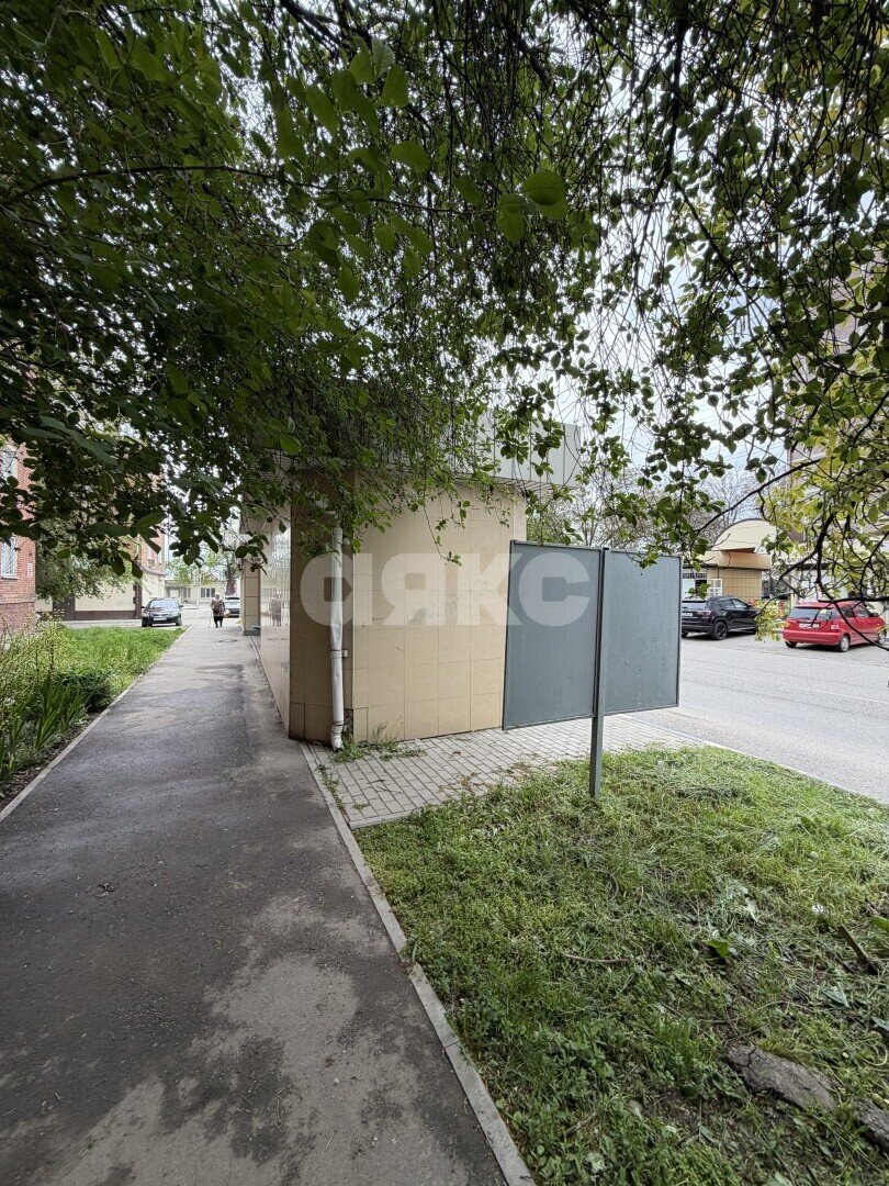 Фото №4: Коммерция 30&nbsp;м², 1/1&nbsp;эт. - Армавир, мкр. Электротехнический, ул. Шмидта, 4/2