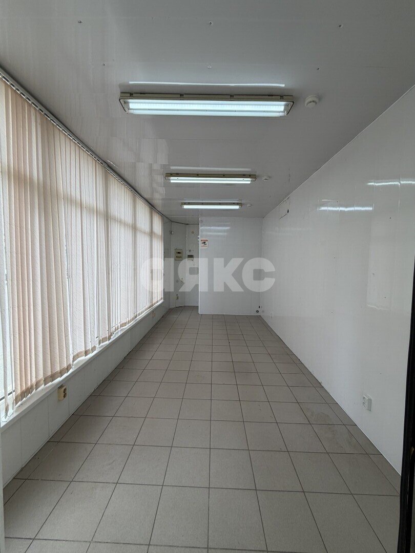 Фото №8: Коммерция 30&nbsp;м², 1/1&nbsp;эт. - Армавир, мкр. Электротехнический, ул. Шмидта, 4/2
