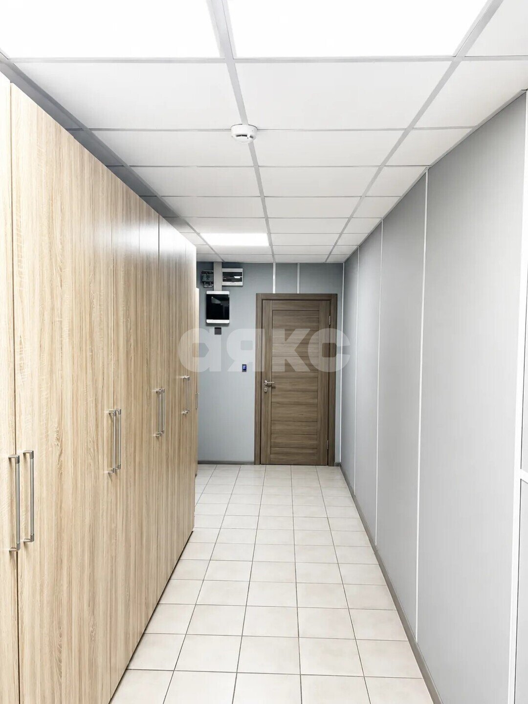 Фото №11: Коммерция 665&nbsp;м², 5/8&nbsp;эт. - Волгоград, р. Краснооктябрьский, пр-кт имени В.И. Ленина, 88