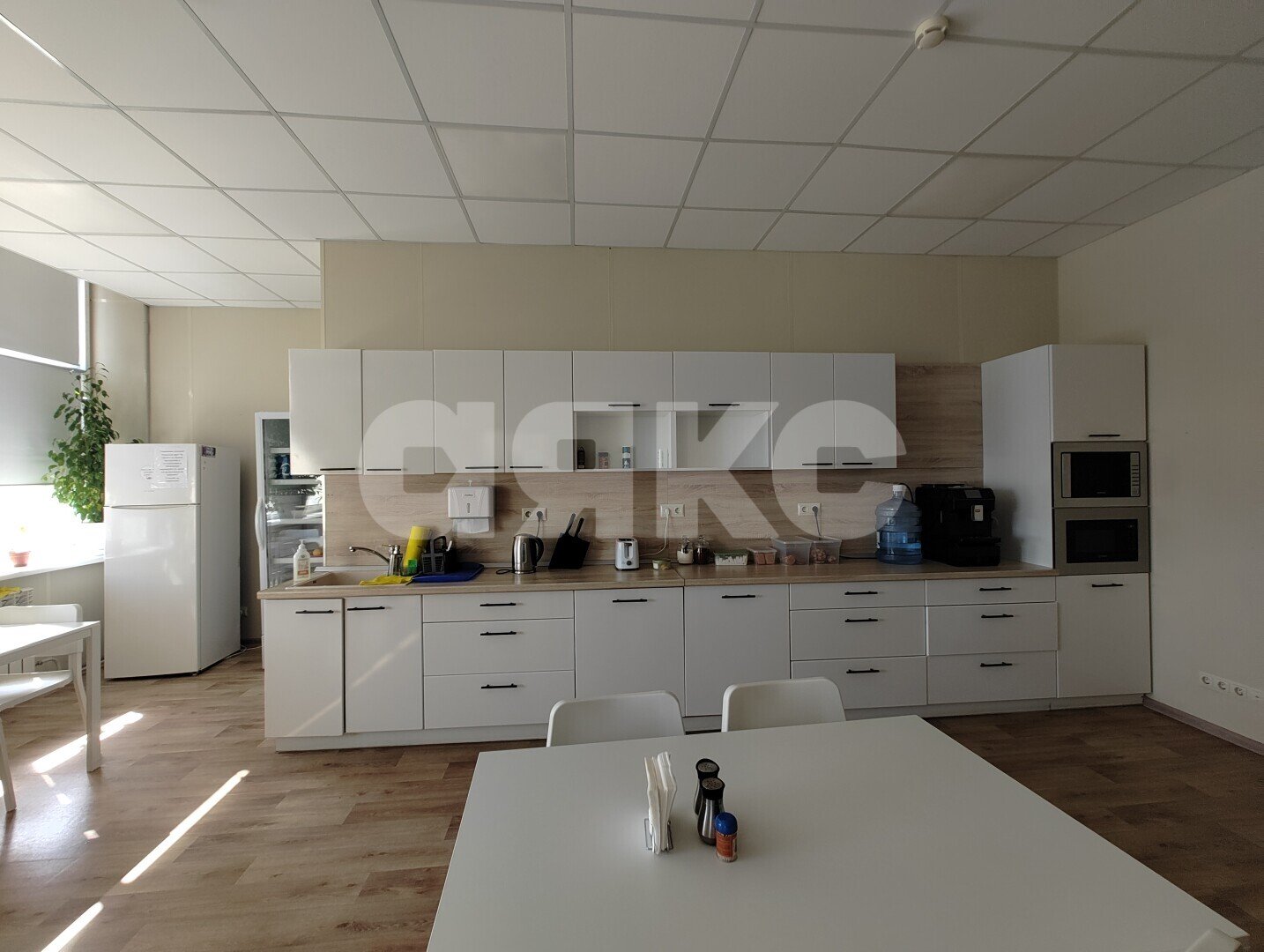 Фото №30: Коммерция 665&nbsp;м², 5/8&nbsp;эт. - Волгоград, р. Краснооктябрьский, пр-кт имени В.И. Ленина, 88