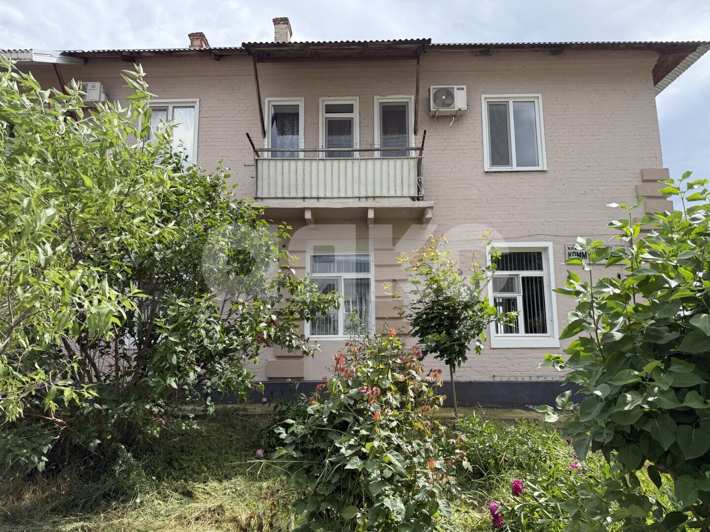 Фото №2: 3-комнатная квартира 68&nbsp;м², 2/2&nbsp;эт. - Кореновск, мкр. 2-й квартал, ул. Коммунаров, 80