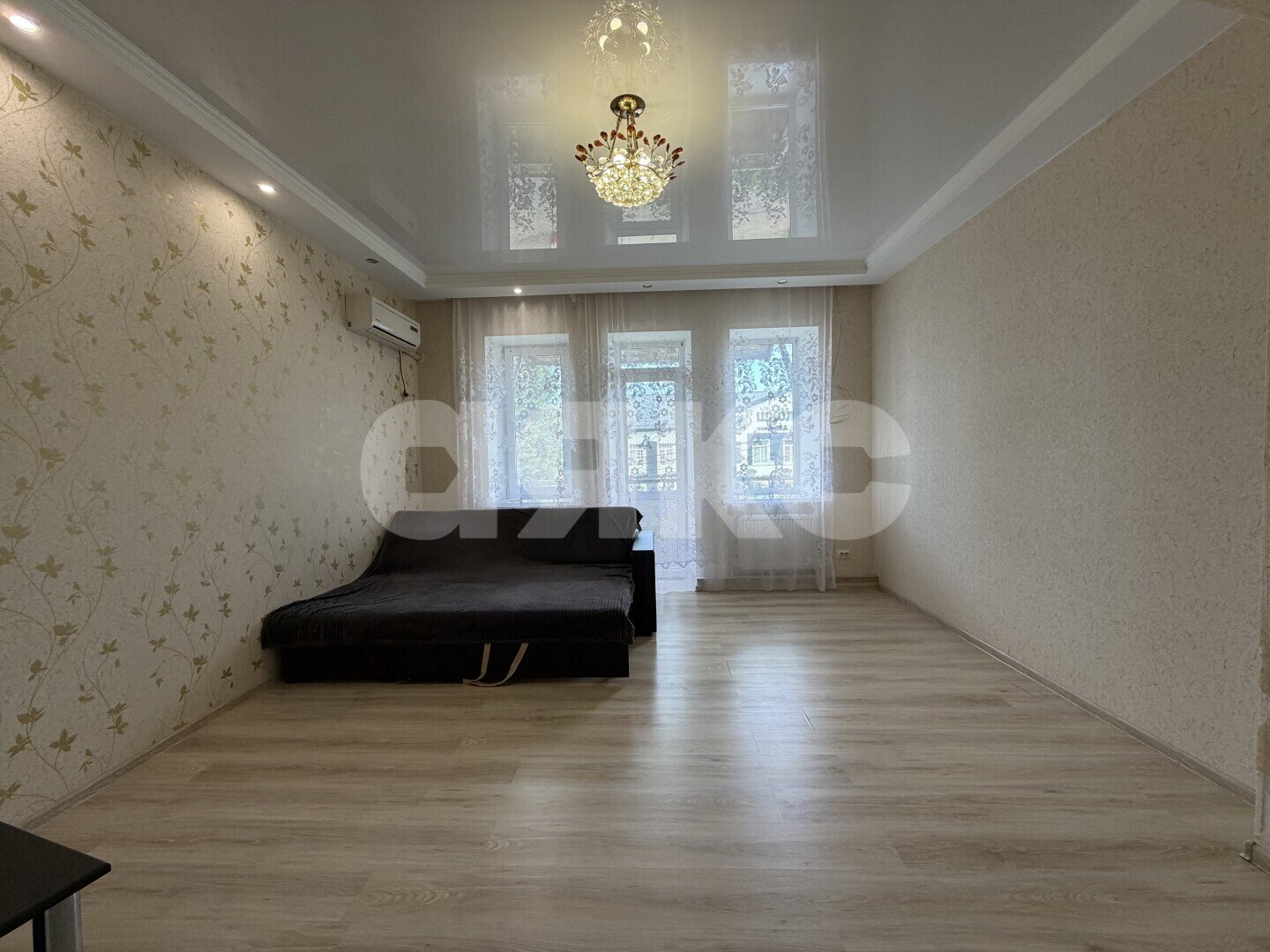 Фото №3: 3-комнатная квартира 68&nbsp;м², 2/2&nbsp;эт. - Кореновск, мкр. 2-й квартал, ул. Коммунаров, 80