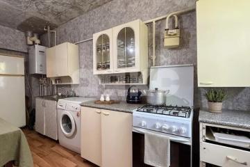 Фото №1: 3-комнатная квартира 65 м², 1/2 эт. - Батайск, мкр. квартал Залесье, ул. Залесье, 5