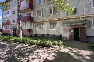 Фото №1: 4-комнатная квартира 79&nbsp;м², 1/3&nbsp;эт. - Кореновск, ул. Центральная, 6