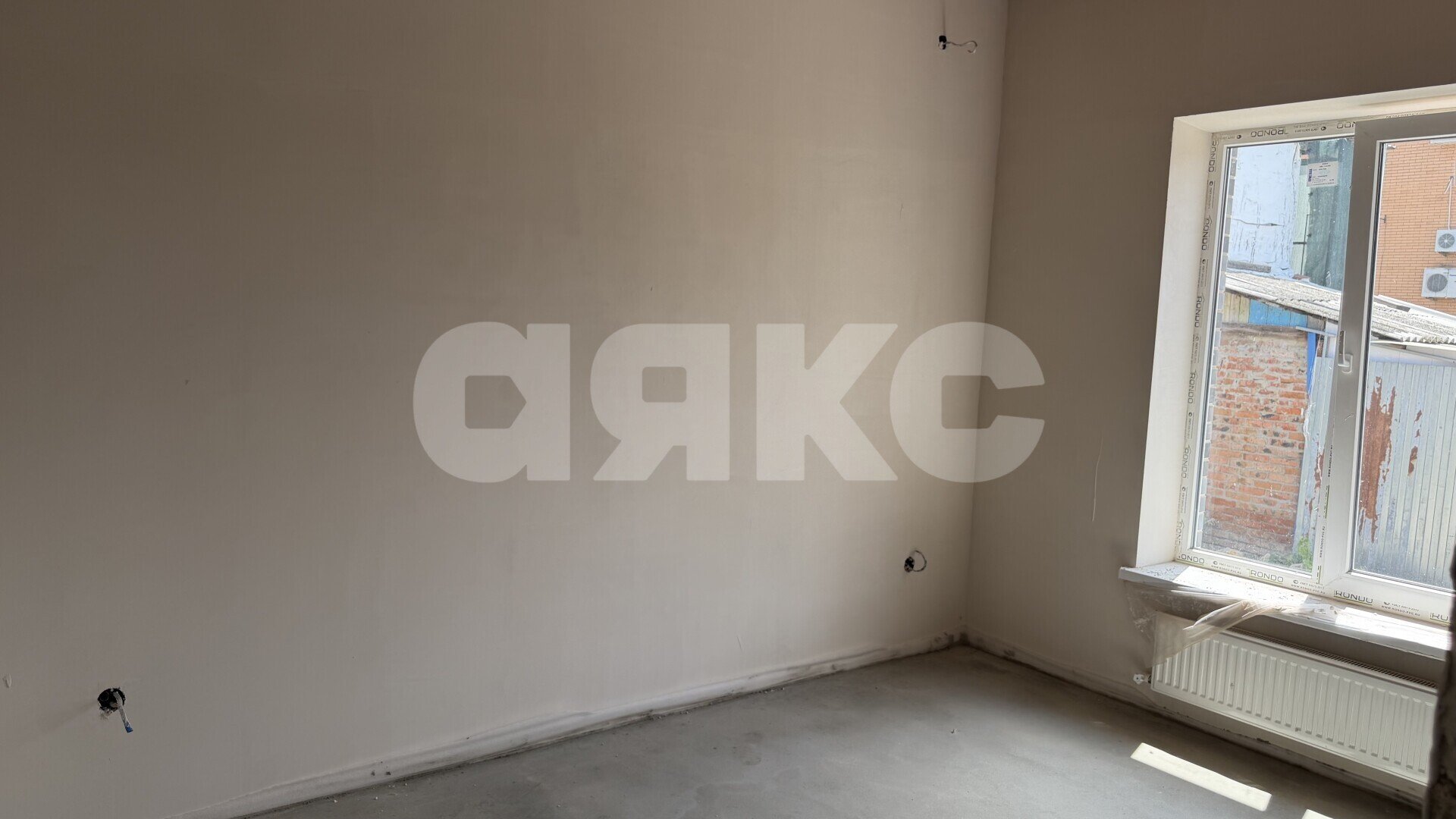 Фото №8: Дом 120&nbsp;м² + 4&nbsp;сот., 3&nbsp;эт. - Батайск, мкр. Восточный, ул. Авиационная