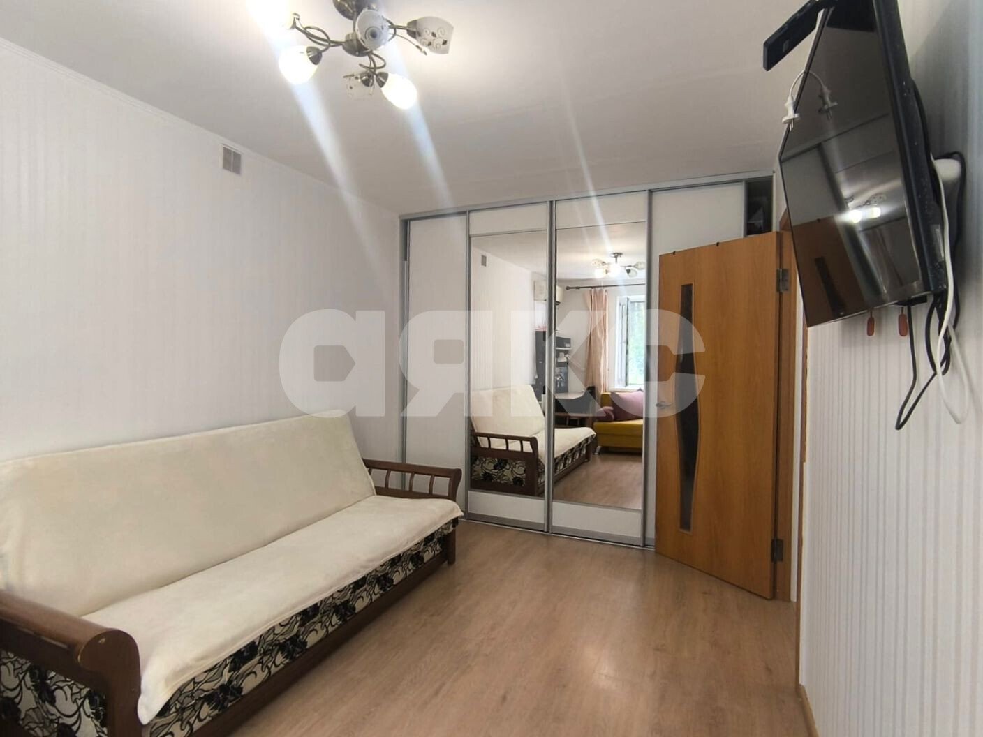 Фото №9: Комната 21&nbsp;м², 2/5&nbsp;эт. - Геленджик, ул. Орджоникидзе, 35