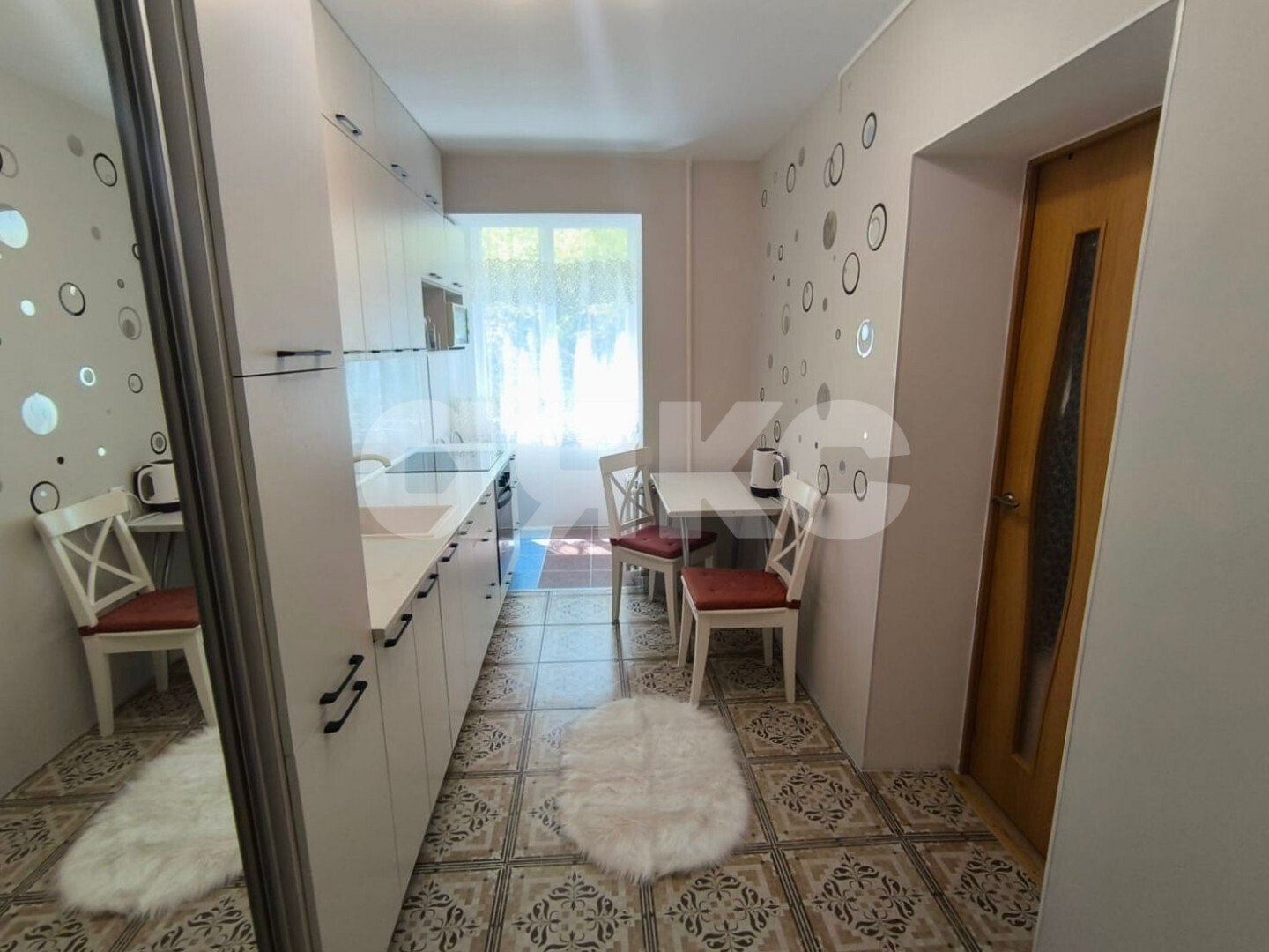 Фото №3: Комната 21&nbsp;м², 2/5&nbsp;эт. - Геленджик, ул. Орджоникидзе, 35
