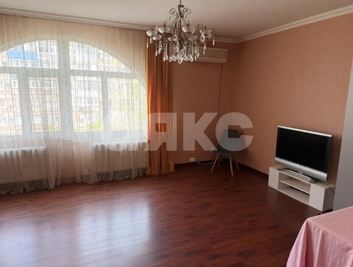 Фото №2: 2-комнатная квартира 73&nbsp;м², 4/4&nbsp;эт. - Майкоп, мкр. квартал Черёмушки, ул. 12 Марта, 161А