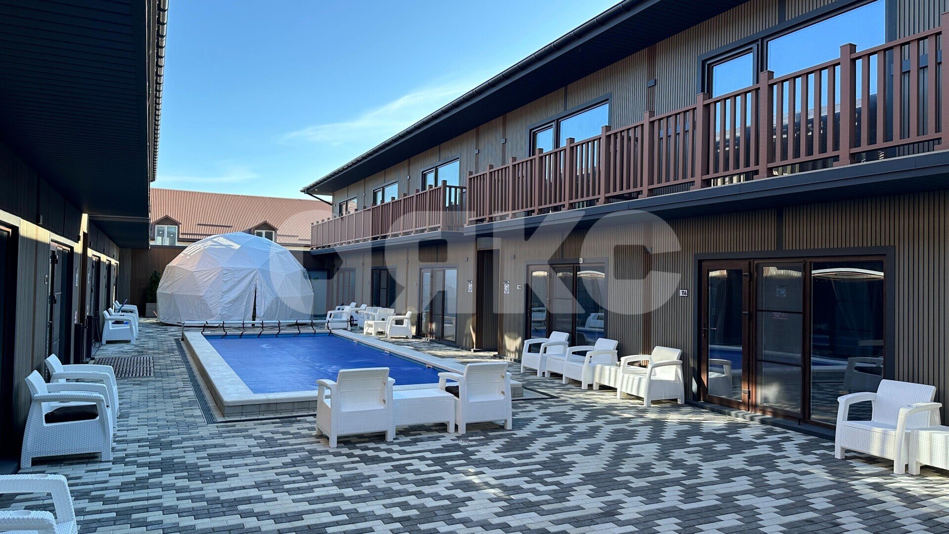 Фото №8: Коммерция 1500&nbsp;м², 1/2&nbsp;эт. - Голубицкая, ул. Курортная, 75Б