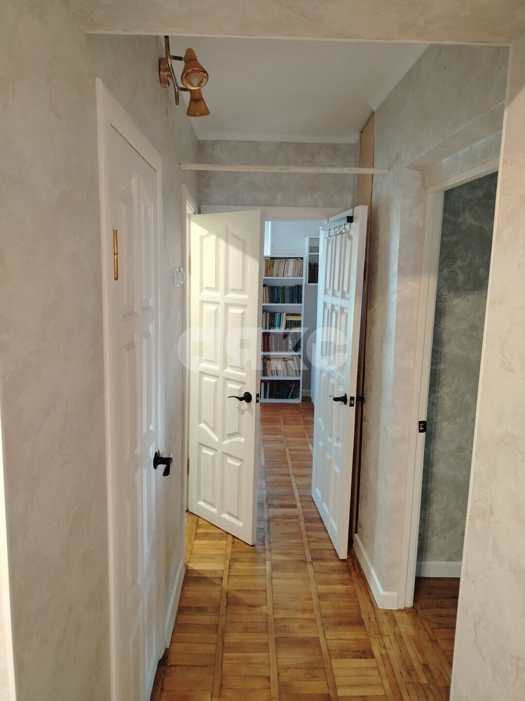 Фото №11: 3-комнатная квартира 61&nbsp;м², 3/5&nbsp;эт. - Геленджик, ул. Орджоникидзе, 5Б