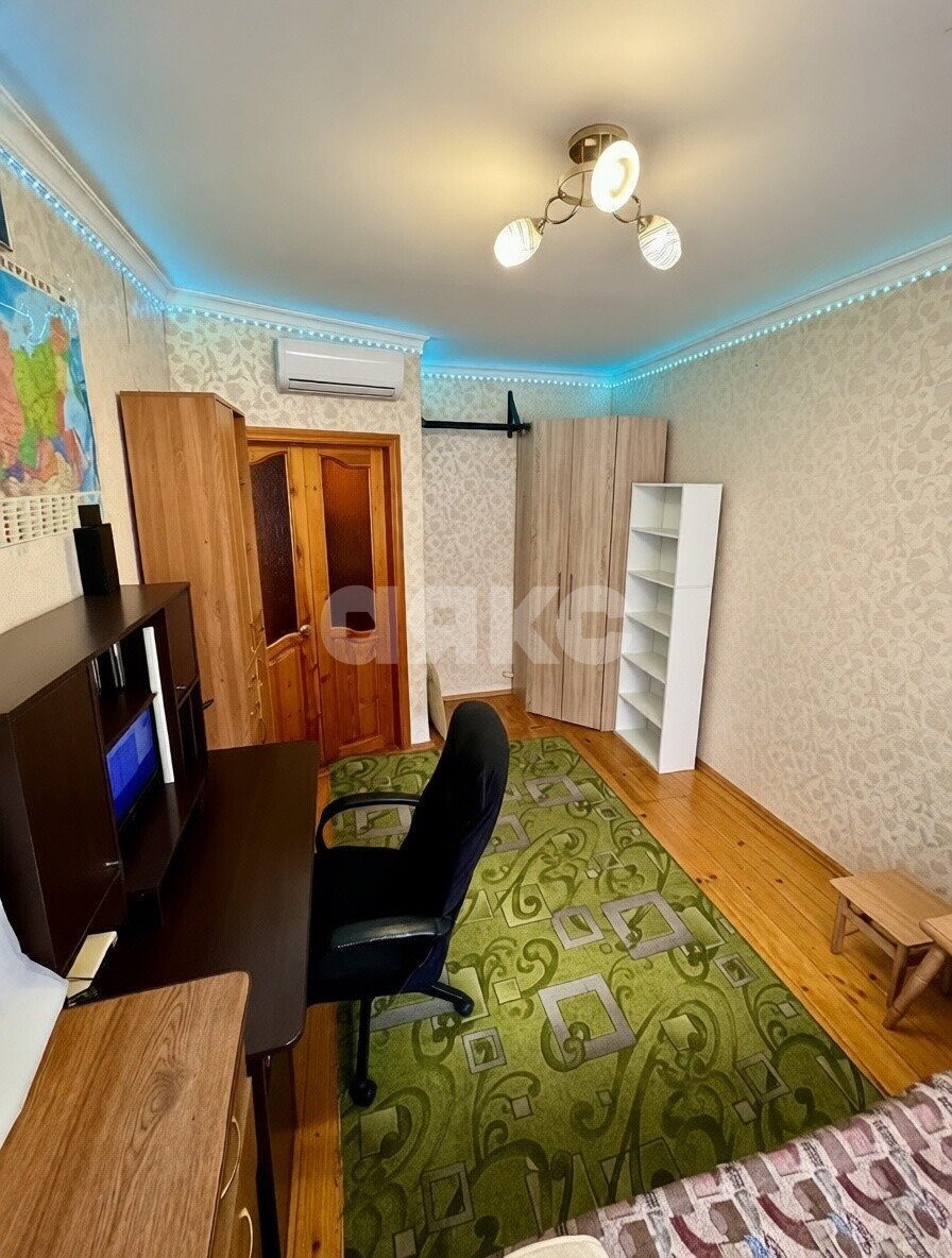 Фото №1: 2-комнатная квартира 54&nbsp;м², 1/1&nbsp;эт. - Майкоп, мкр. Центр, ул. Пушкина, 230