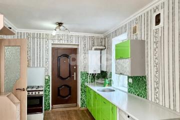 Фото №1: Часть дома 34 м² + 1 сот., 2 эт. - Армавир, ул. Энгельса, 96