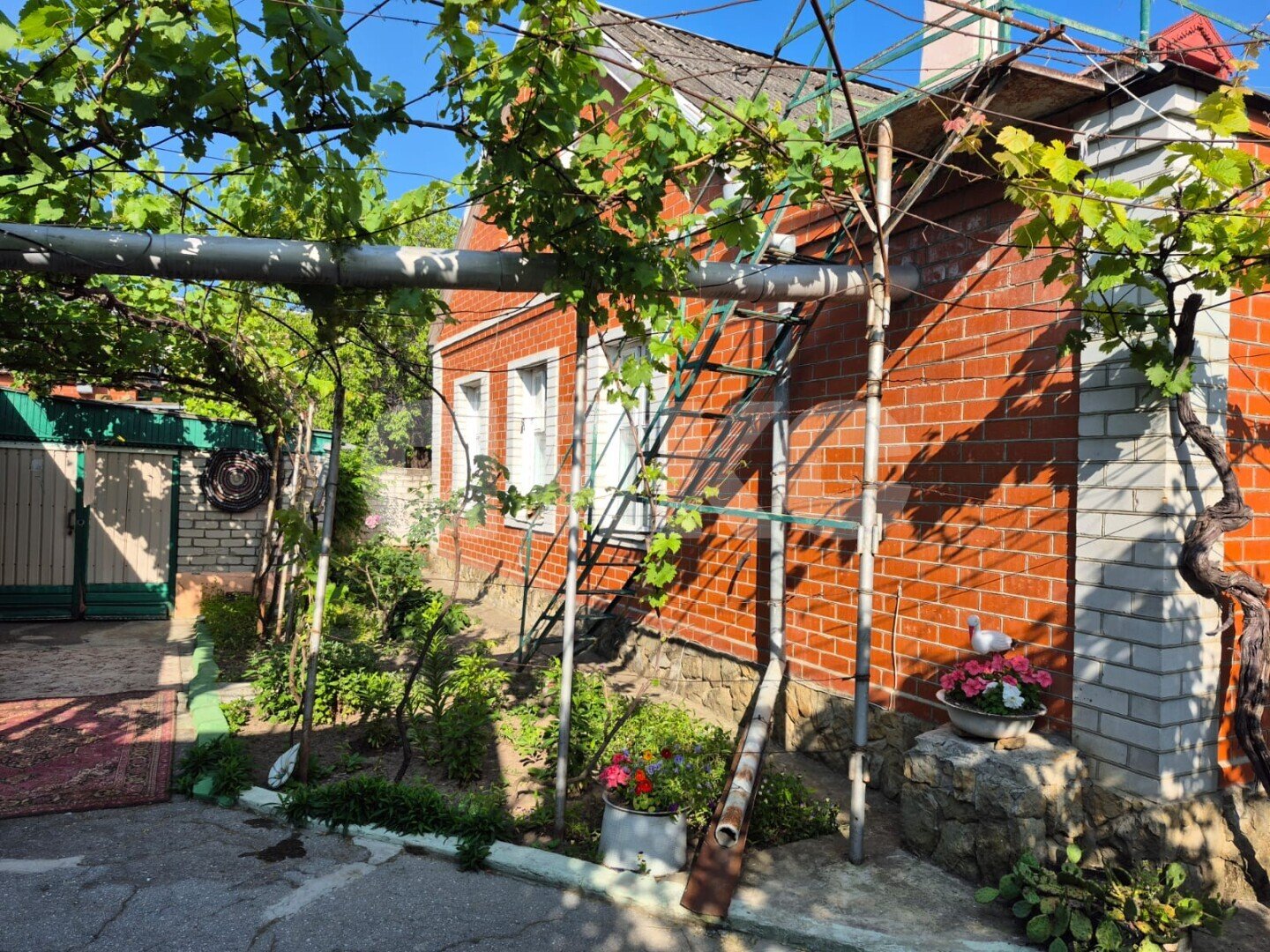 Фото №3: Дом 85&nbsp;м² + 13.65&nbsp;сот., 2&nbsp;эт. - Анапа, мкр. Алексеевка, ул. Ленинградская